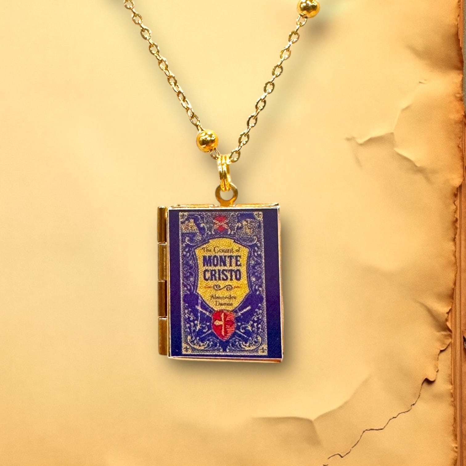 Can'tdles Necklace Count of Monte Cristo Lit Locket