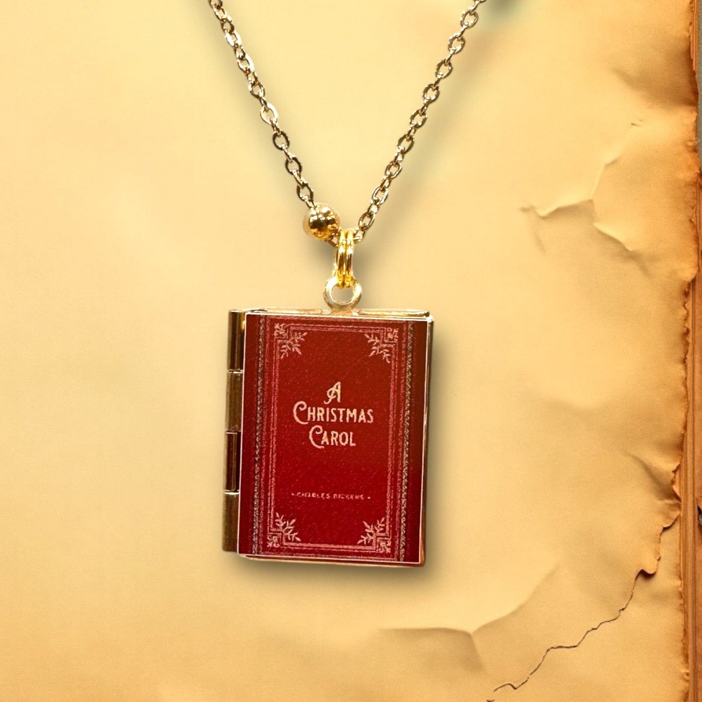 Can'tdles Necklace A Christmas Carol Lit Locket