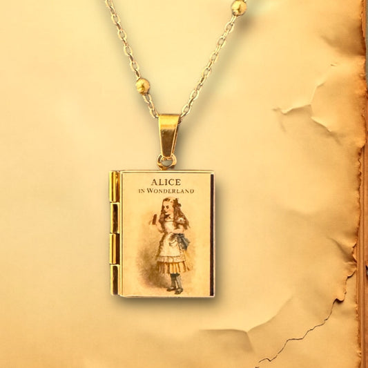 Can'tdles & Co. Necklace Alice in Wonderland Lit Locket
