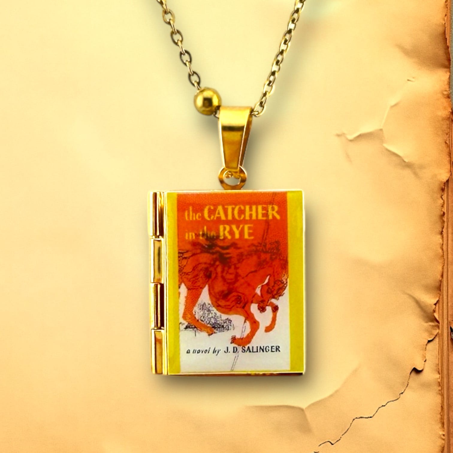 Can'tdles & Co.  Necklace Catcher In the Rye Book Locket