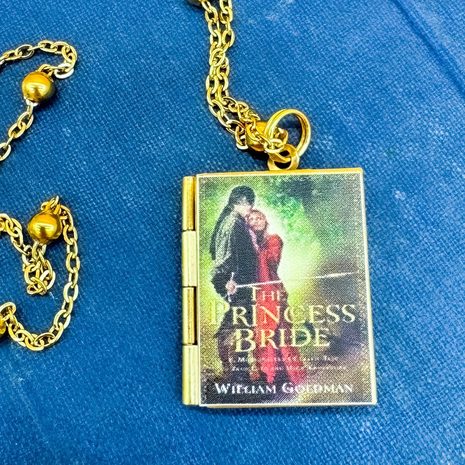 Can'tdles Necklace Princess Bride Lit Locket