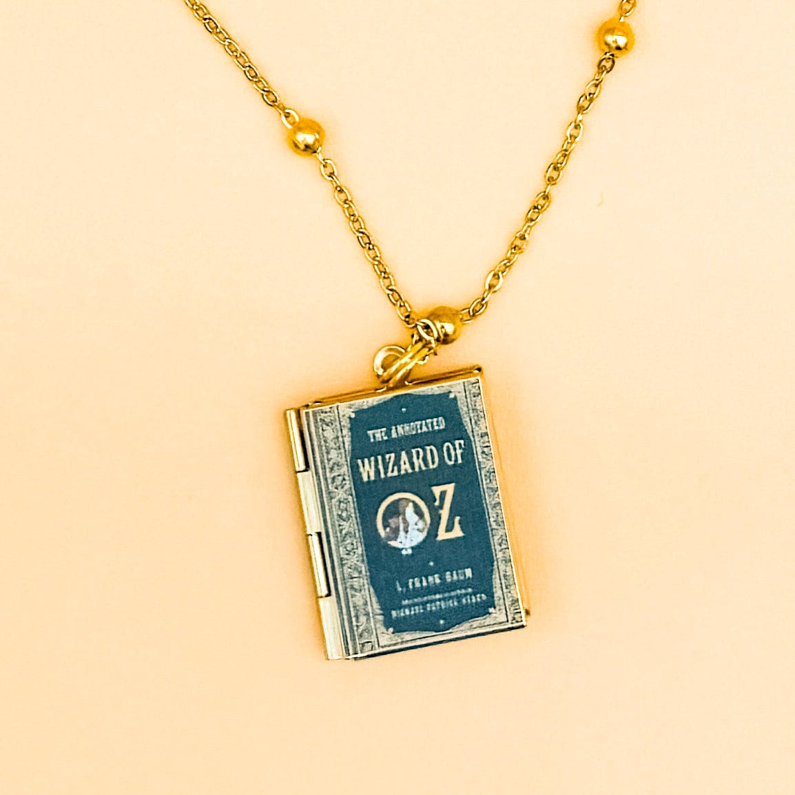 Can'tdles Necklace Wizard of Oz Lit Locket