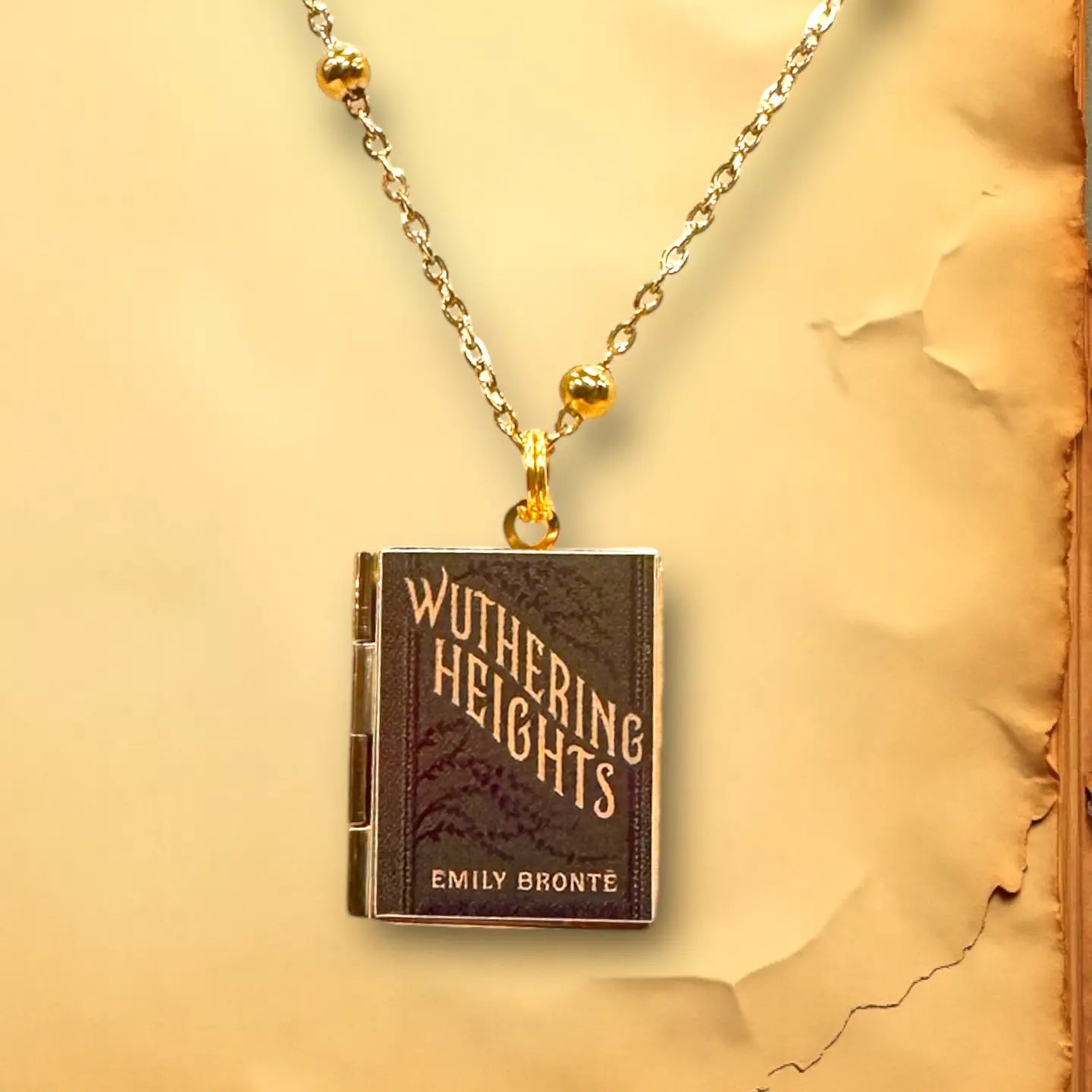 Can'tdles & Co. Necklace Wuthering Heights Lit Locket